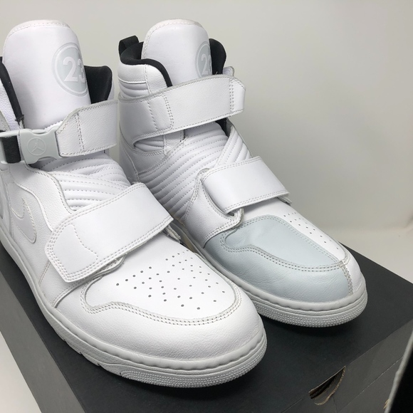 jordan 1 moto white